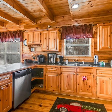 Triple Mountain View Villa Gatlinburg Bagian luar foto