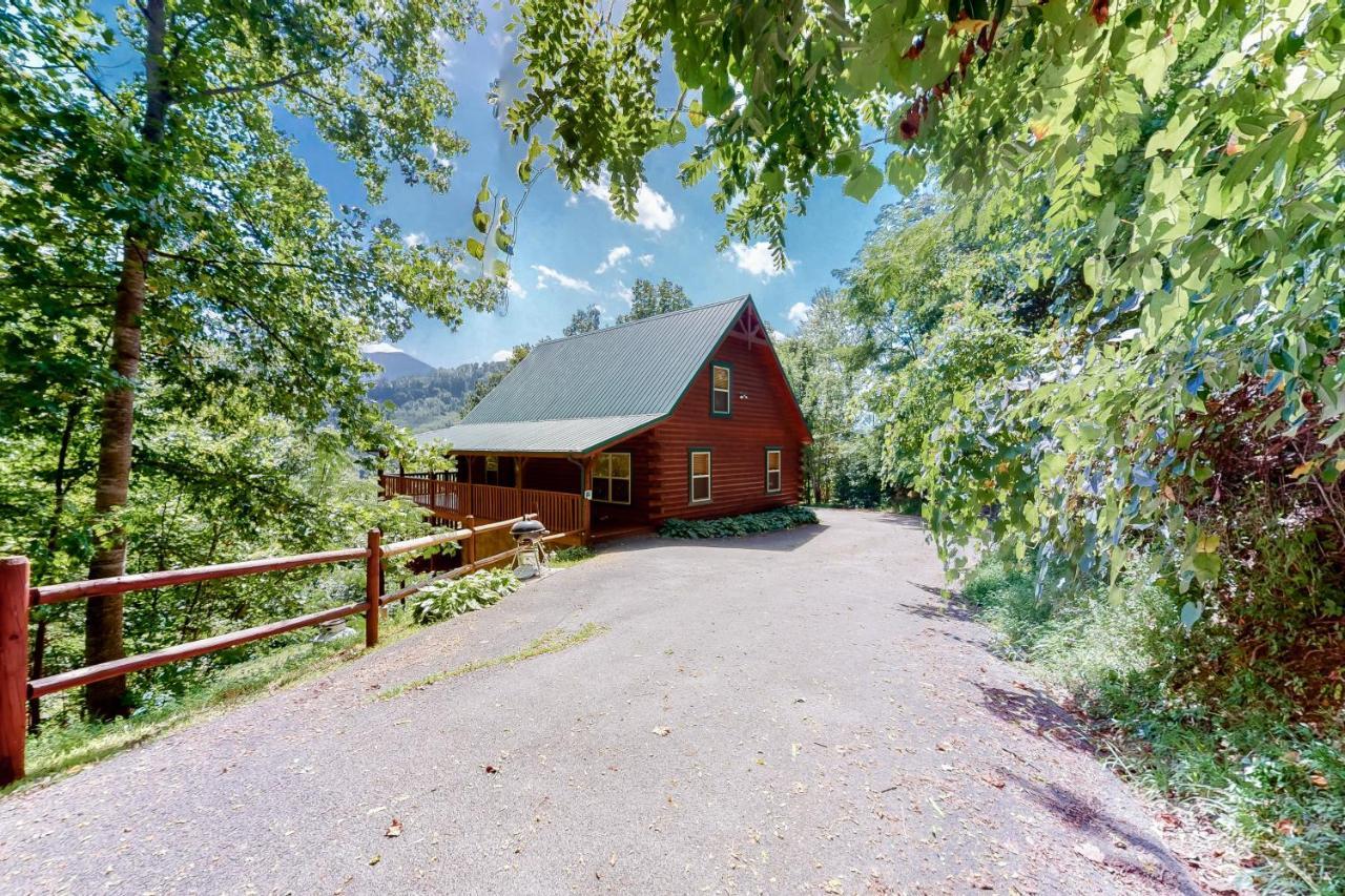 Triple Mountain View Villa Gatlinburg Bagian luar foto
