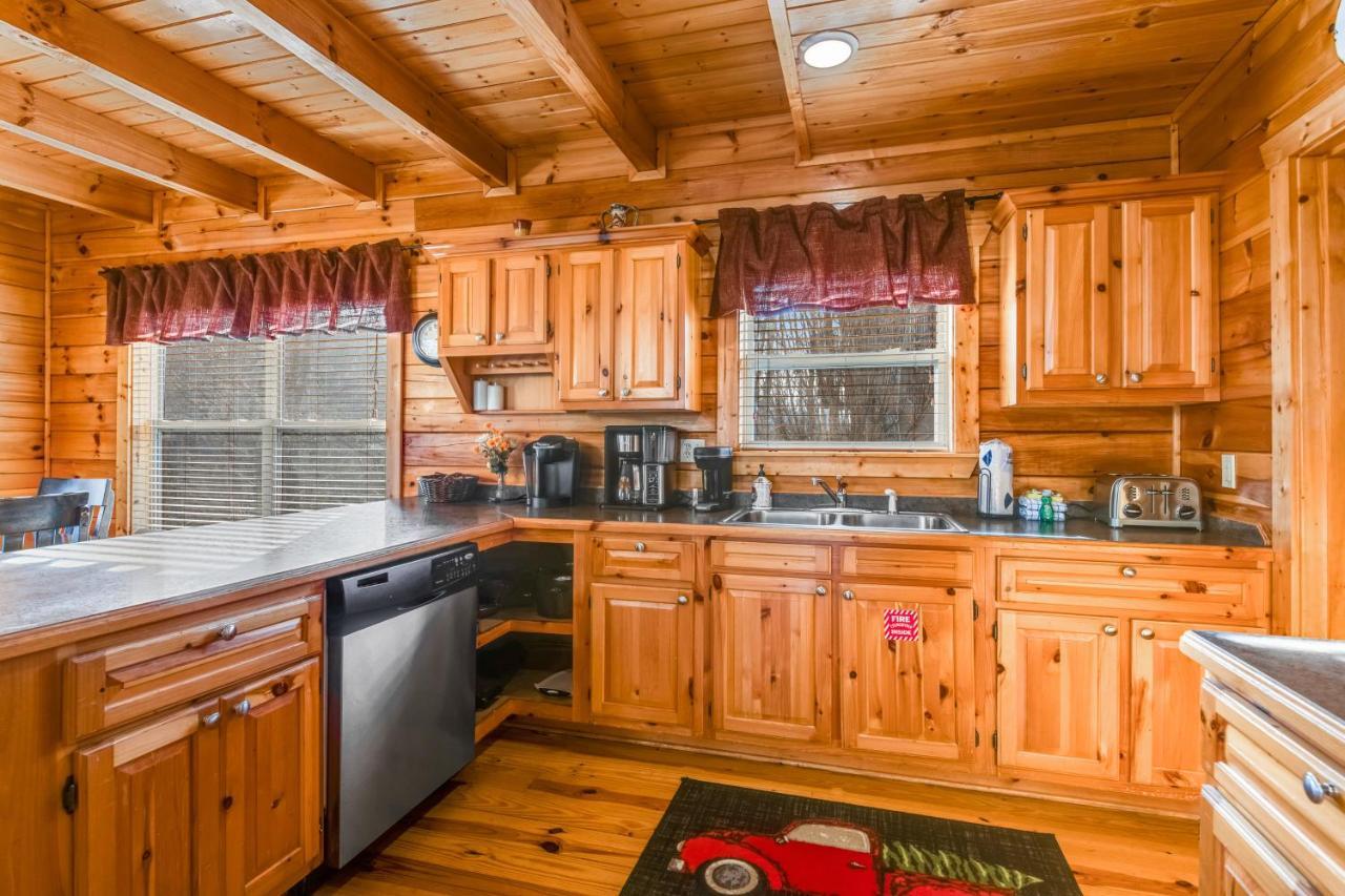 Triple Mountain View Villa Gatlinburg Bagian luar foto