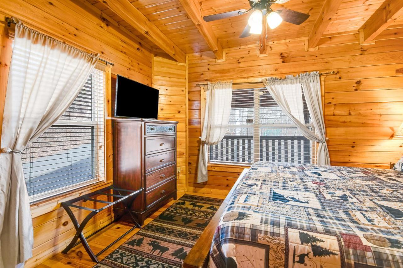 Triple Mountain View Villa Gatlinburg Bagian luar foto