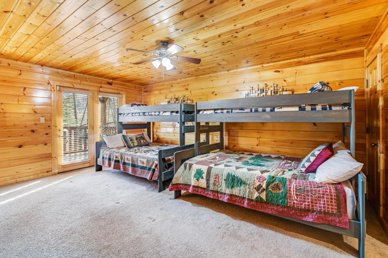 Triple Mountain View Villa Gatlinburg Bagian luar foto