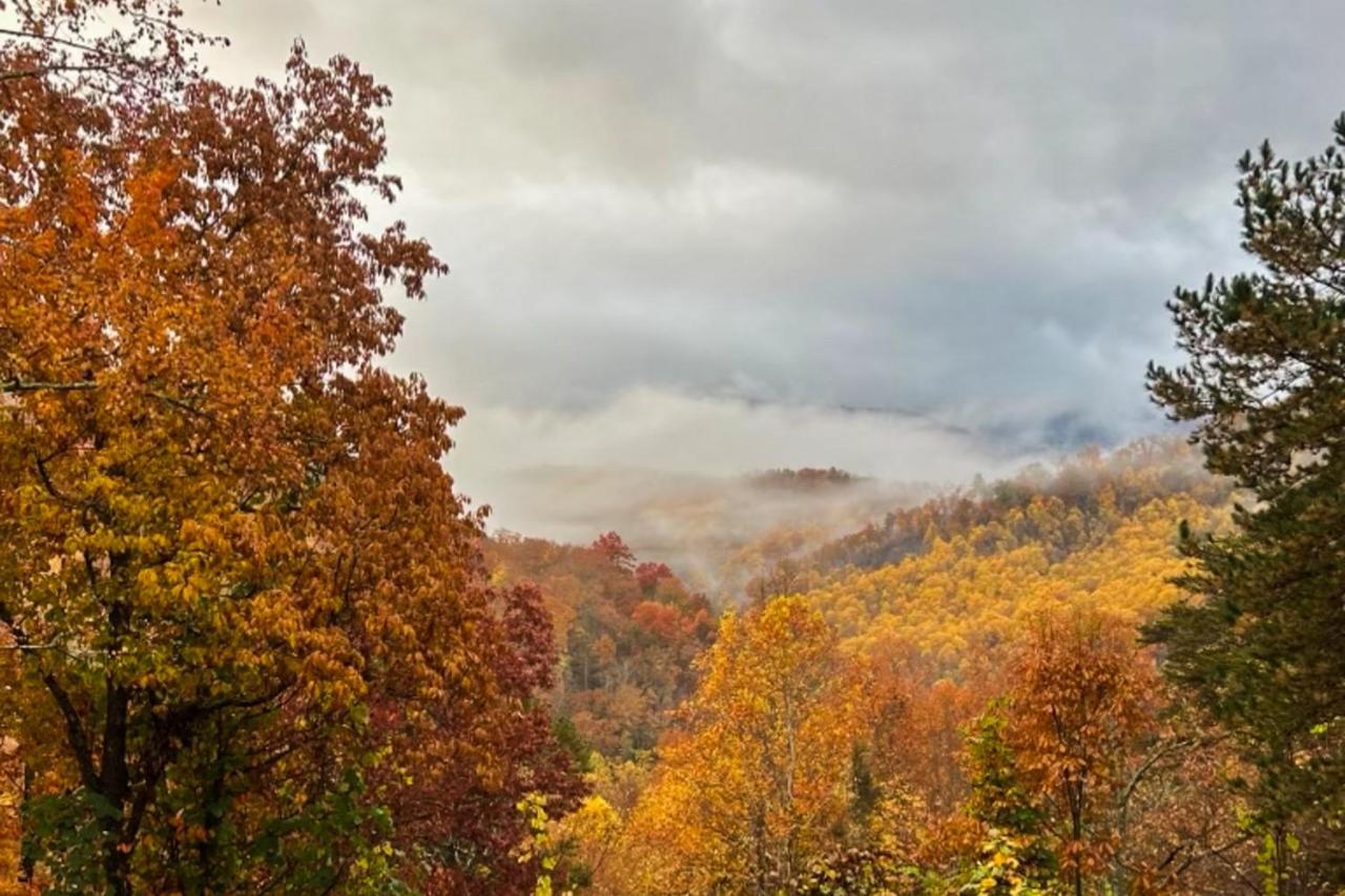 Triple Mountain View Villa Gatlinburg Bagian luar foto