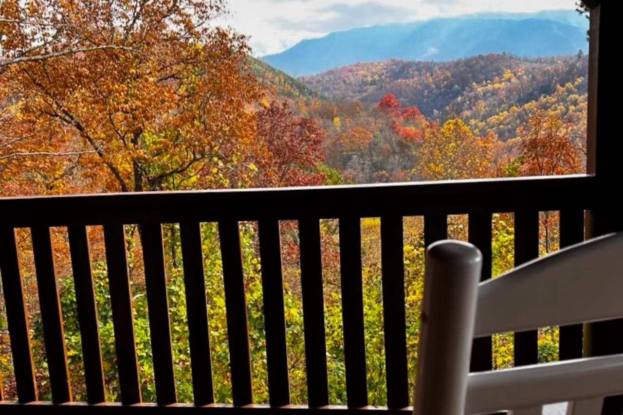Triple Mountain View Villa Gatlinburg Bagian luar foto